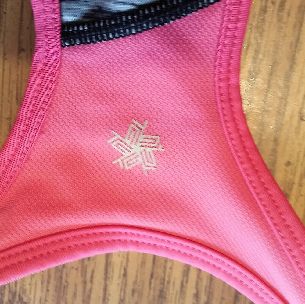 Tek Gear Med Impact Racerback Sports Bra NWOT sz M